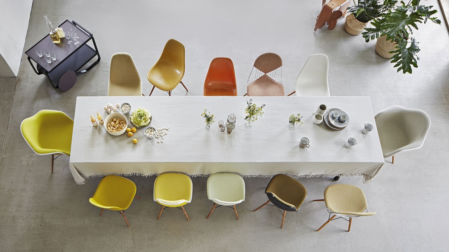 Sillas modernas de plastico, eames