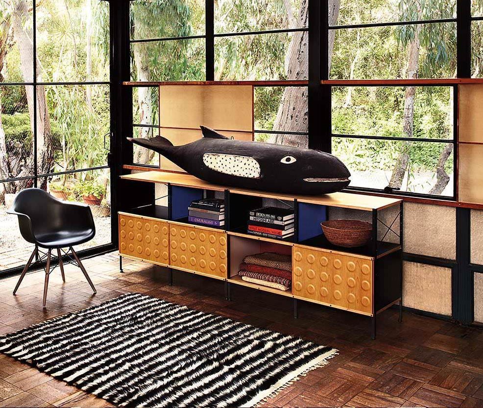 Eames Storage Units 1949 en la casa Eames