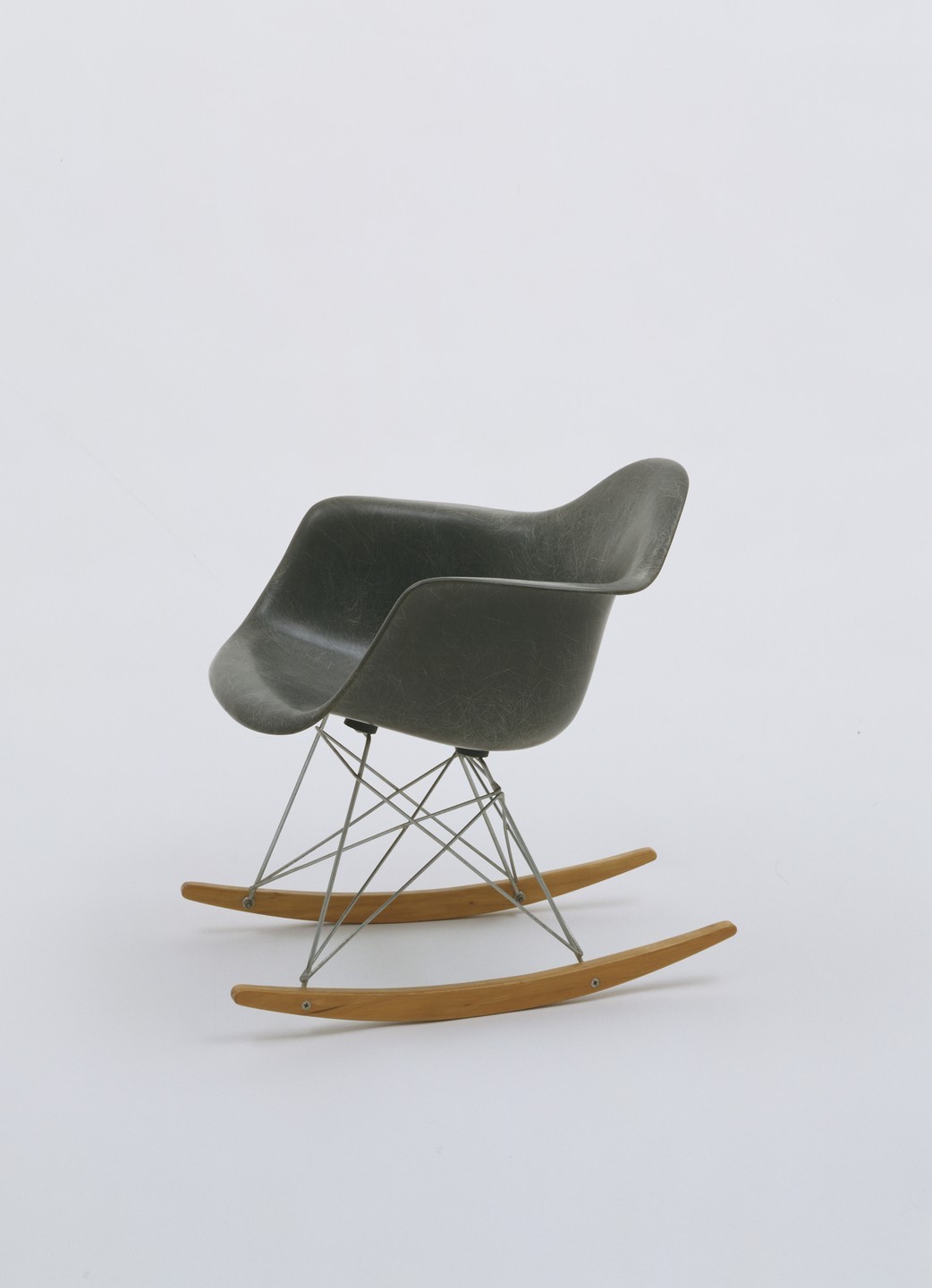 Eames Plastic Armchair fibra de vidrio RAR