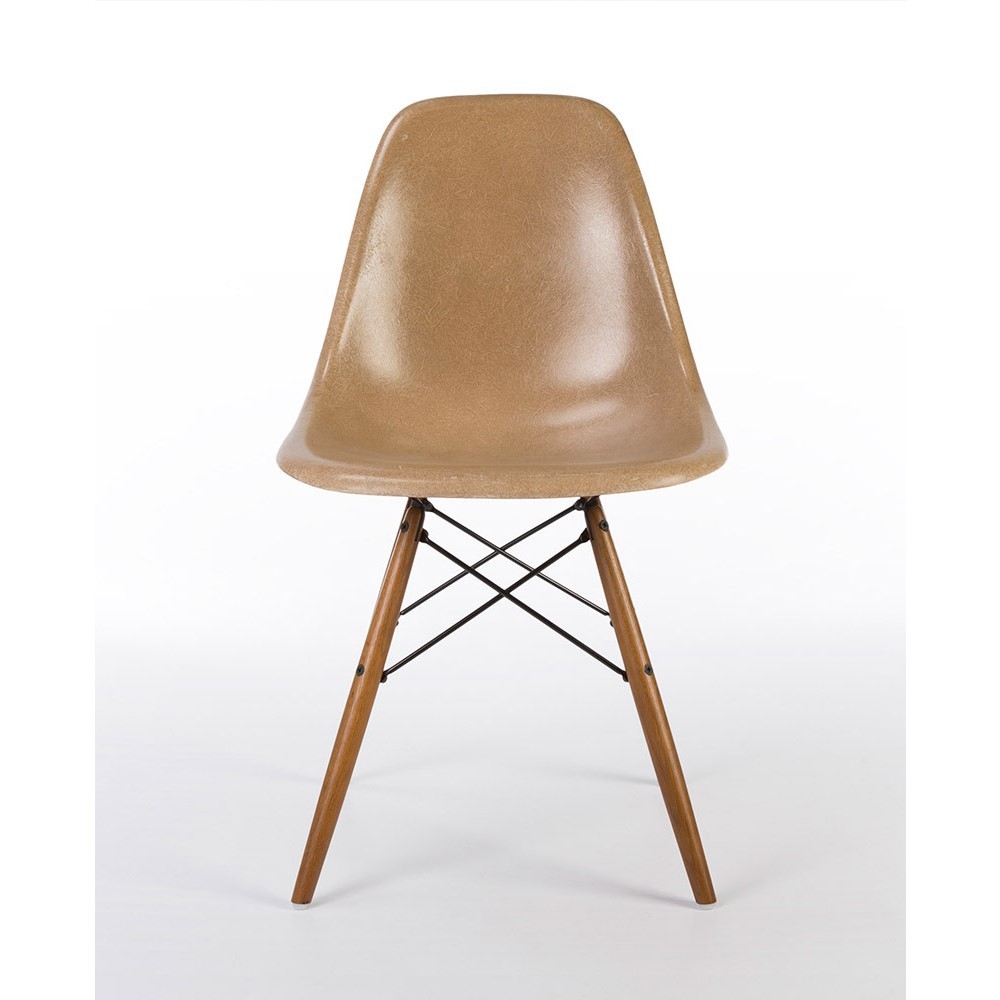 EAMES DSW PSW plastic chair